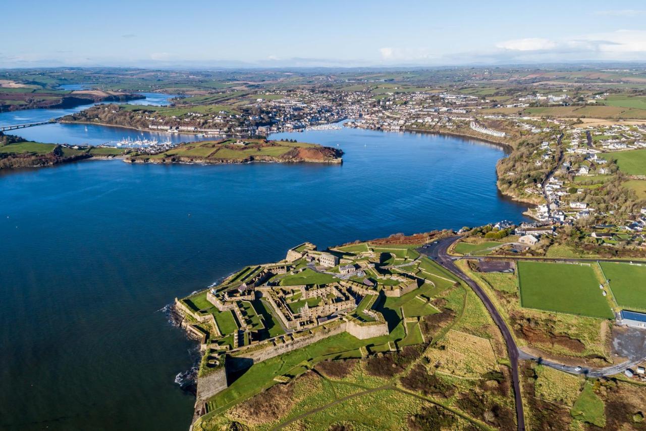 Four Winds,Kinsale Town,Exquisite Holiday Homes,Sleeps 26 Dış mekan fotoğraf
