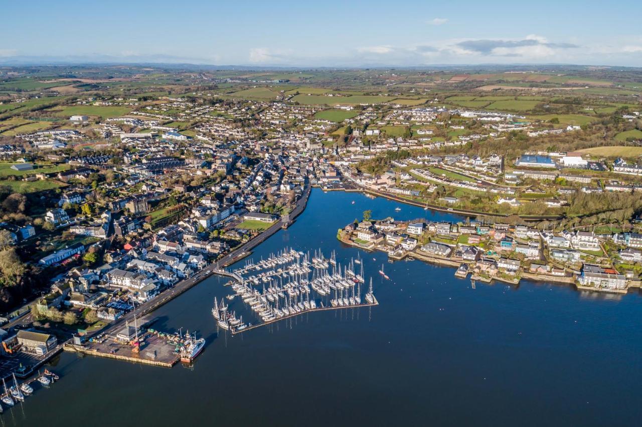 Four Winds,Kinsale Town,Exquisite Holiday Homes,Sleeps 26 Dış mekan fotoğraf